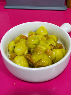 Una foto de Alcachofas al curry con jamón