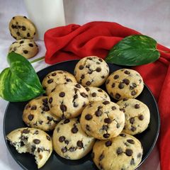 A picture of Chocolate Chip Cookie.