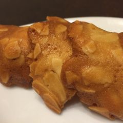 A picture of Almond Tuile.