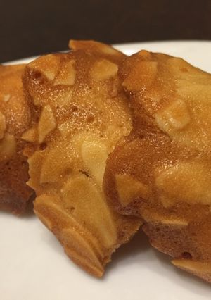 A picture of Almond Tuile.