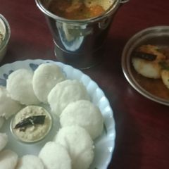 A picture of Soft and fluffy Idli.