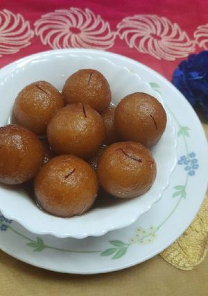 गुलाबजाम (Gulabjam Recipe In Marathi) रेसिपी चे मुख्य फोटो 