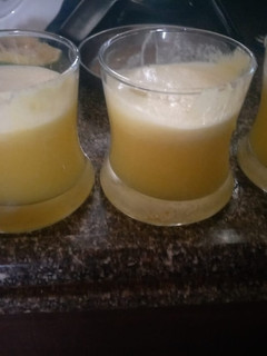 કાચી કેરી નો શરબત (Raw Mango Sharbat Recipe In Gujarati) રેસીપી મુખ્ય ફોટો