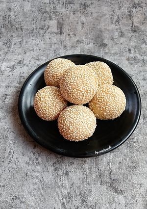 Foto resep Chapssal Korean Donuts dengan Topping Wijen