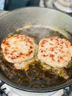 A picture of Thịt Bò Hamburger.
