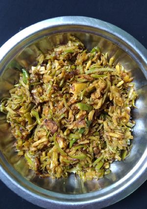 লাউয়ের খোসা ভাজি রেসিপির প্রধান ছবি