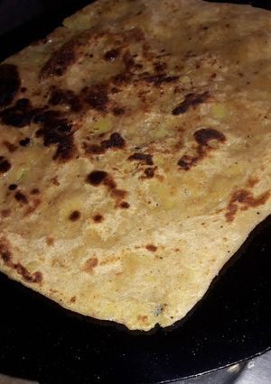 A picture of Alo paratha.