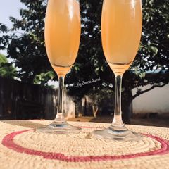 A picture of Ginger and cinnamon juice.