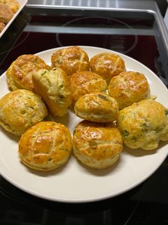 Medvehagymás pogácsa recept fotója