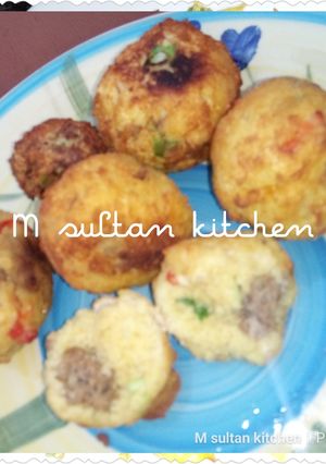 A picture of Cous cous balls.