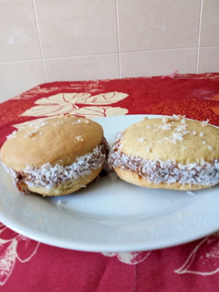 Una foto de Alfajores rellenos de dulce de leche
