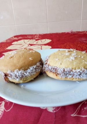 Una foto de Alfajores rellenos de dulce de leche