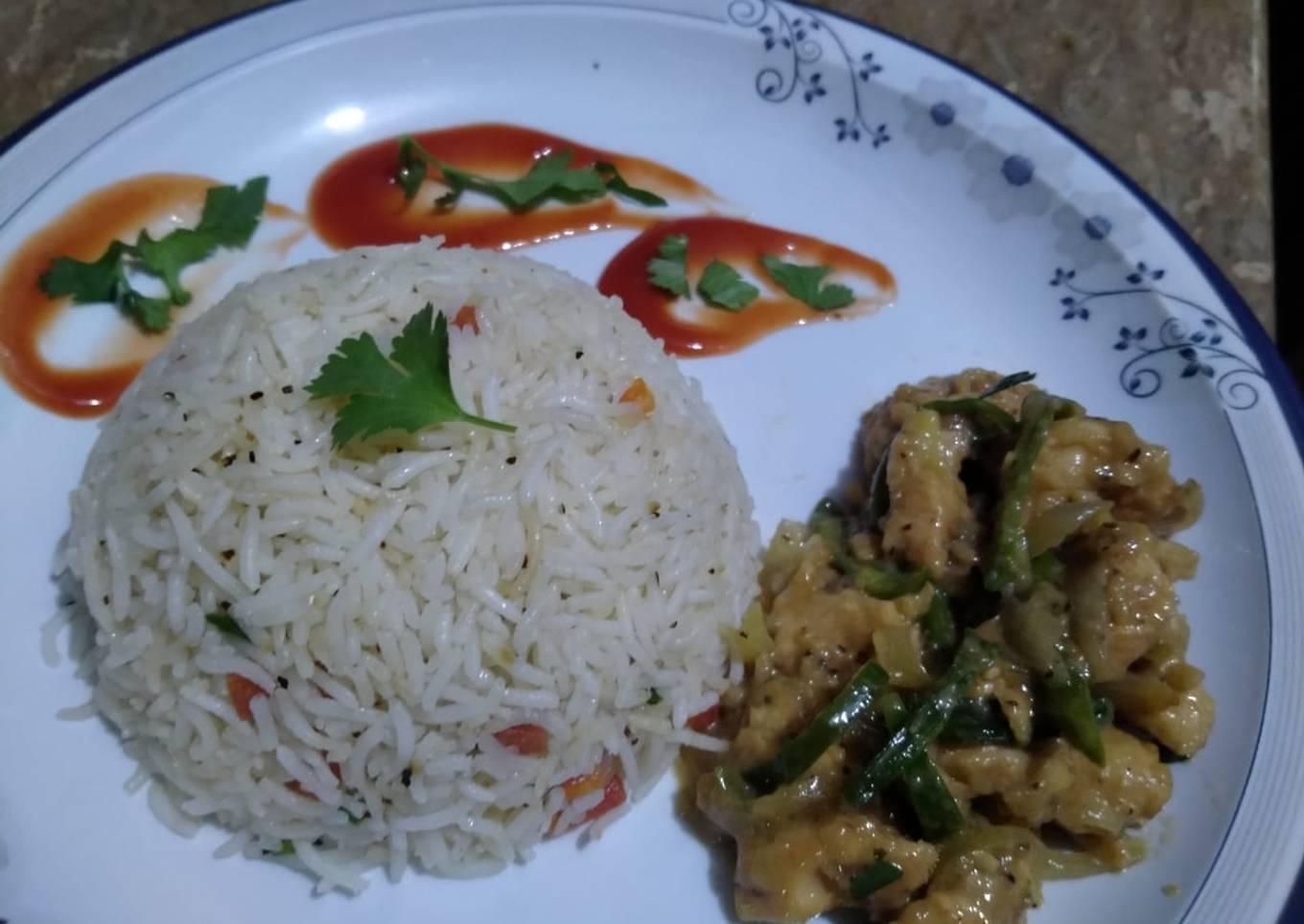 Dry chilli chicken with vegetables rice 😋