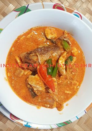 Foto resep Gulai kepayang (keluwek) & ikan tapau (asap)