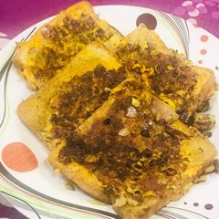 A picture of Instant diced onions egg sandwich.