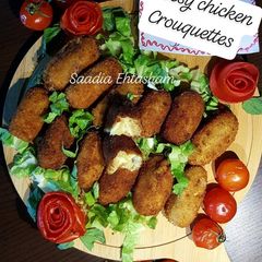 A picture of Cheesy chicken croquettes.. 😍😍.