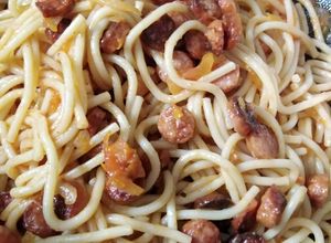 Una foto de Spaghettis con salchichas rancheras