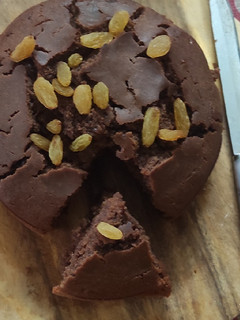A picture of Ragi carrot cake.