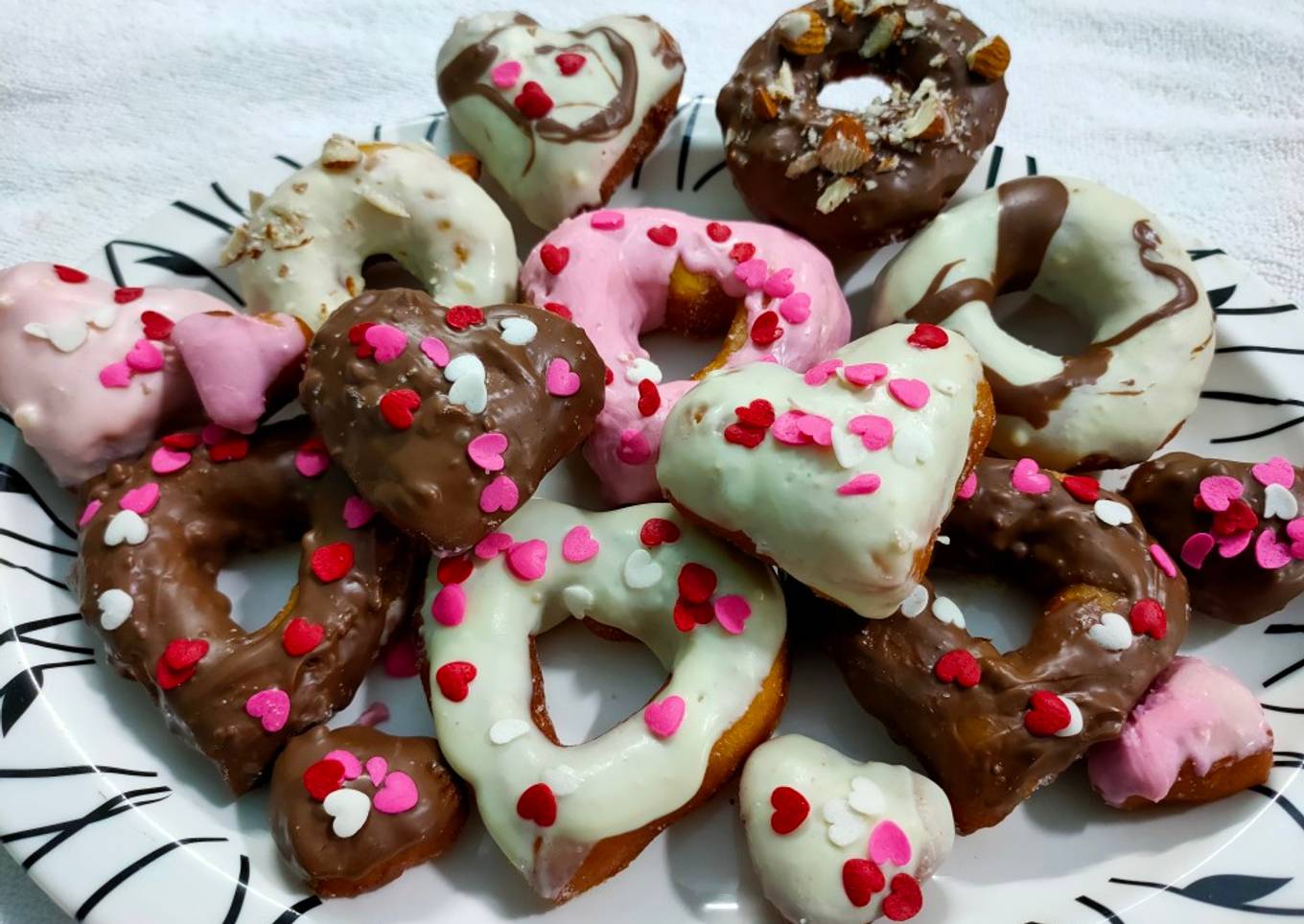 Eggless Donuts