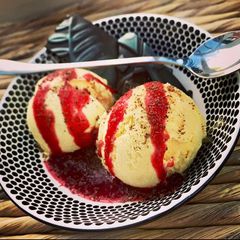 Vampires Blood I-Scream with Graveyard Dirt 🩸🍨🧛🏻♀️ A picture of Vampires Blood I-Scream with Graveyard Dirt 🩸🍨🧛🏻♀️.