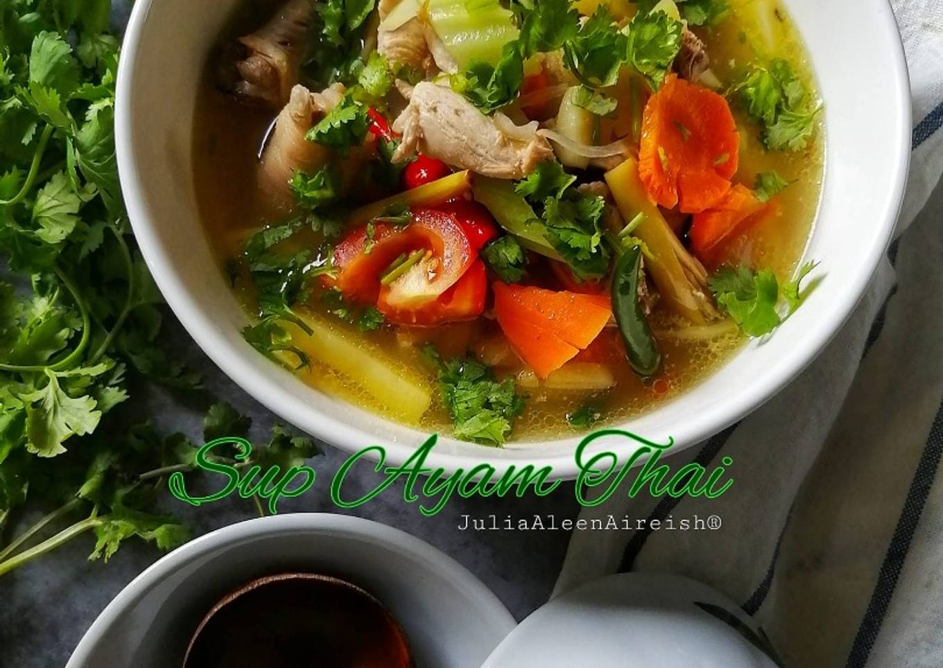 Sup Ayam Thai