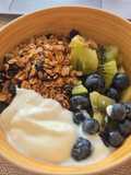 Easy granola for healthy breakfasts