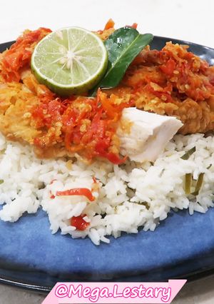 Foto resep Nasi Jeruk dengan Ayam Geprek
