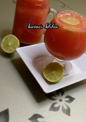 A picture of Sparkling watermelon juice.