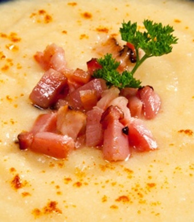 O poză a rețetei Supă cremă de cartofi cu bacon 🥓.