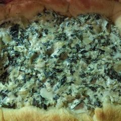 A picture of Spinach Artichoke dip.