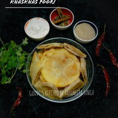A picture of Khaskhas poori.