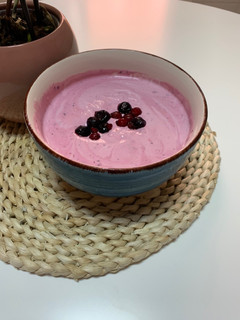 Una foto de Helado de frutos rojos