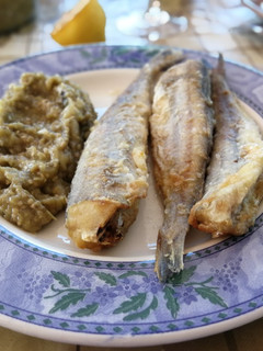 Una foto de Caviar de berenjena con melva frita