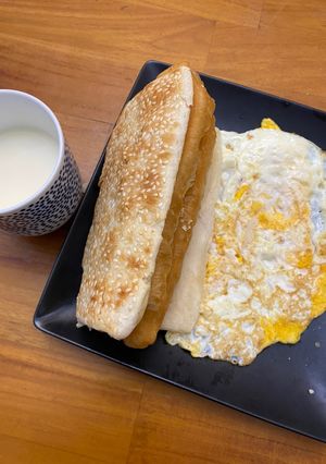 苦茶油煎荷包蛋 的食譜成品照片