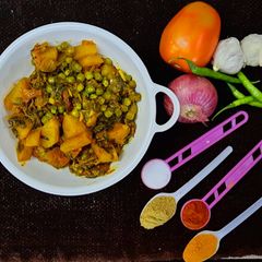 A picture of Aloo methi sabzi.