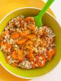 Insalata di cereali in mix con carote e curcuma