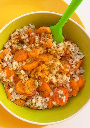 Foto di Insalata di cereali in mix con carote e curcuma