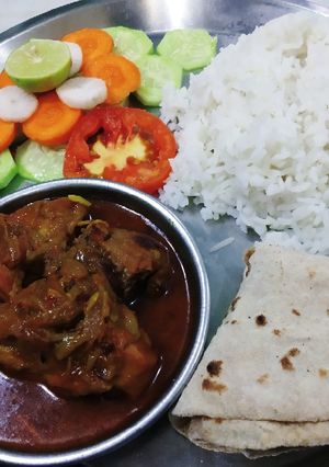 A picture of Chicken curry.