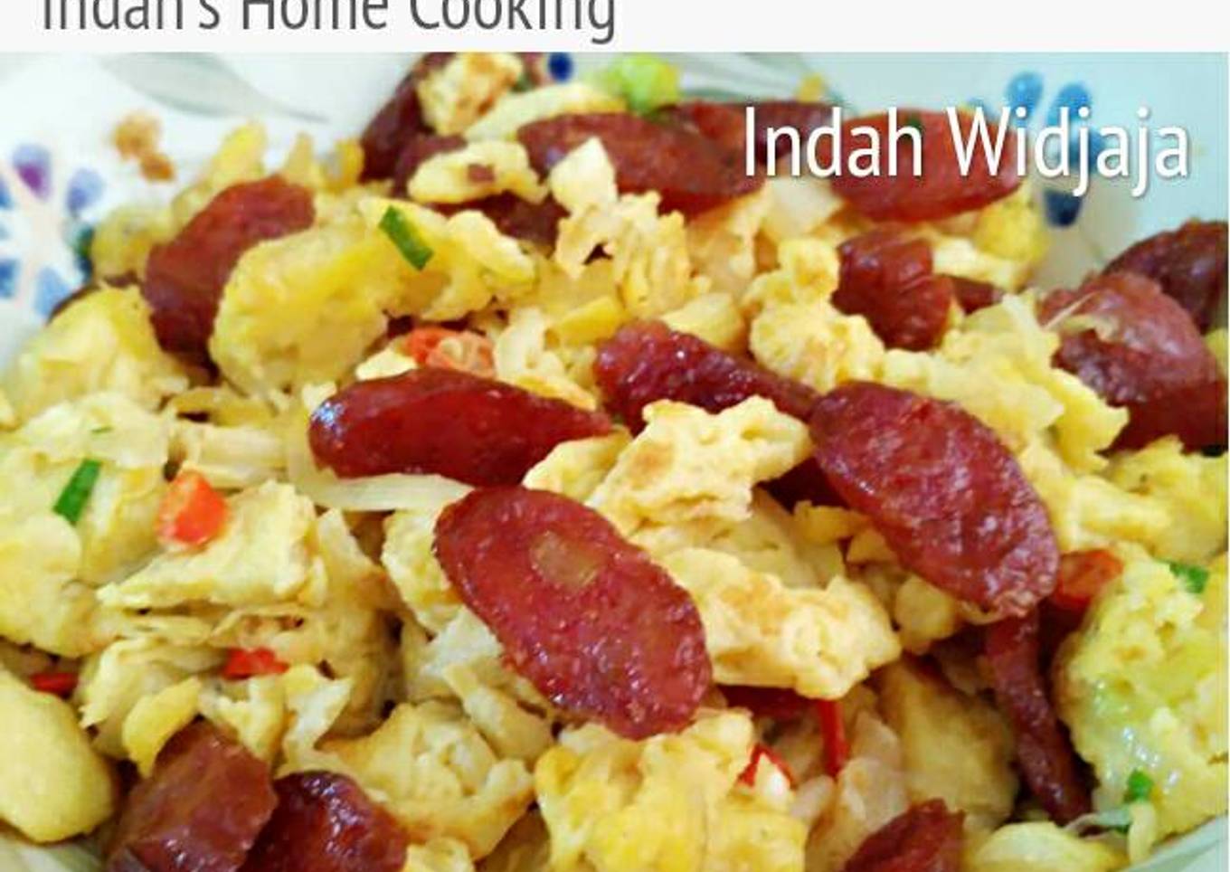 Scramble Eggs Lapchiong Babi (Non Halal)