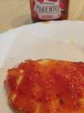 Tosta de queso de untar y mermelada de pimientos