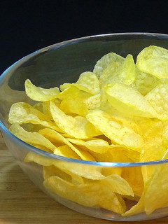 Una foto de Patatas chips super crujientes, perfectas y muy fáciles