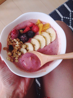 A picture of Breakfast Smoothie bowl.