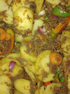 A picture of Stir fried irish potatoes with minced meat.