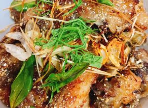 Hình của món Gà rang muối.