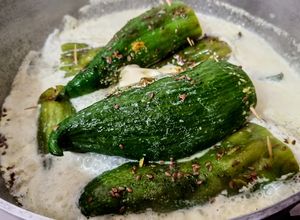 Una foto de PEPINO🥒de Agua, (Caigua) relleno con Pollo🐤...!