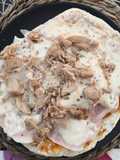 Masa de pizza con dos ingredientes