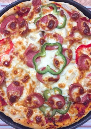 Hình của món Homemade Pizza.