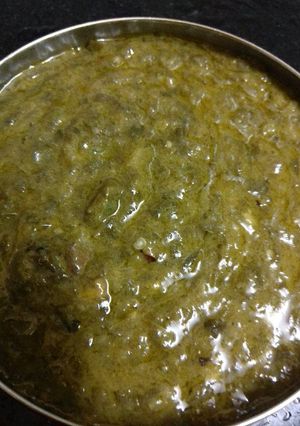 A picture of Sarso ka saag.