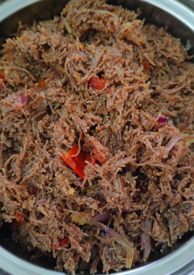 ராகி மசாலா சேமியா(ragi masala semiya recipe in tamil) செய்முறை முக்கிய புகைப்படம்