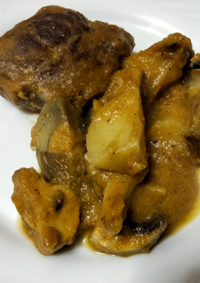 Una foto de Carrillera de cerdo en salsa de cerveza